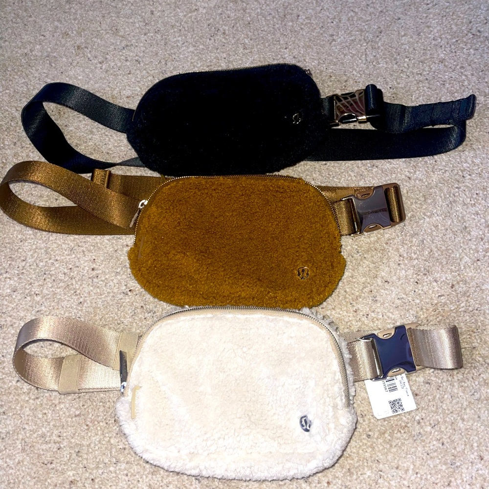 Lululemon Sherpa belt bags